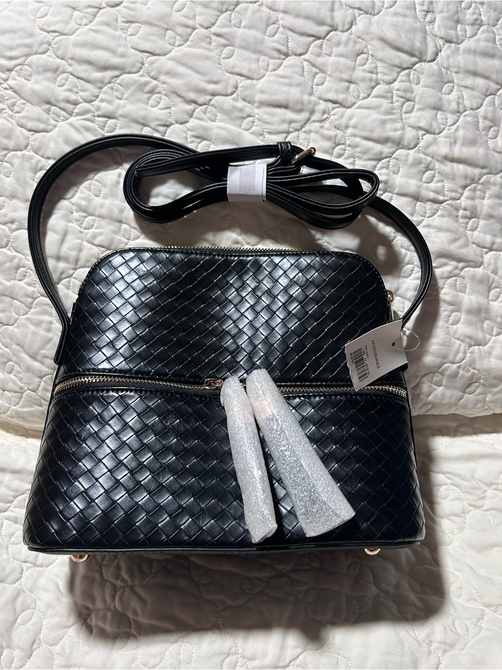 Women’s NWT Black Cato Woven Crossbody Bag Purse
